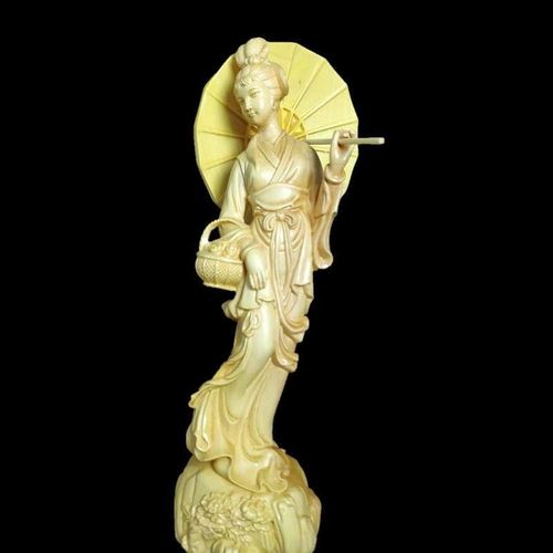 黄杨木雕仕女踏青大摆件实木雕刻古典美女工艺品中式客厅桌面饰品