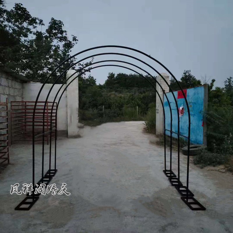 新装婚庆双杆拱门铁艺架子婚礼金色圆型拱门半u单杆气球款饰道具