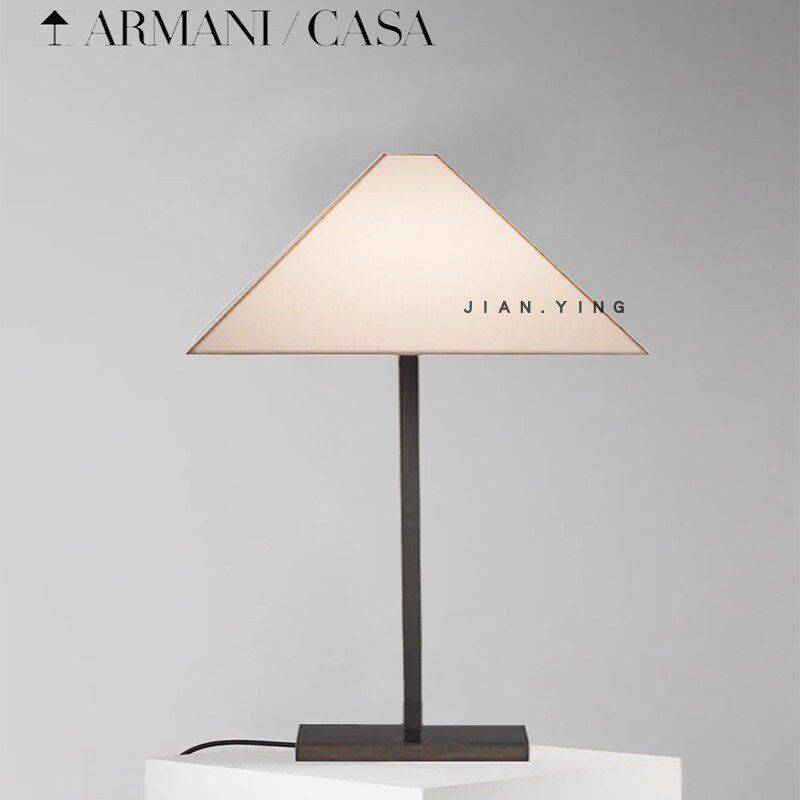 意大利ARMANI/CASA高级感玄关2024年新款书桌台灯不锈钢中古风灯