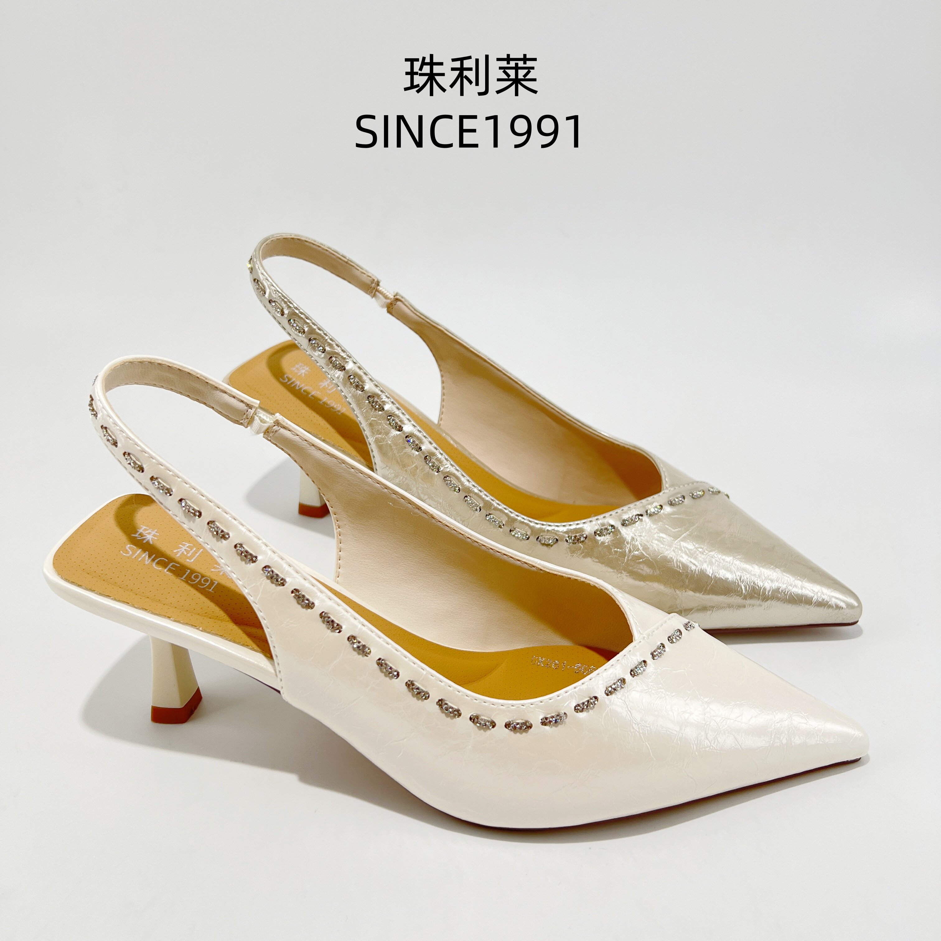 珠利莱春季水钻尖头后空女凉鞋