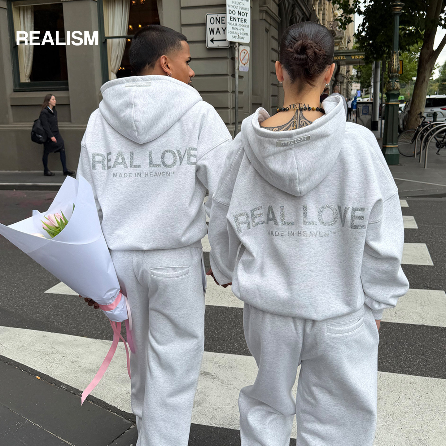 情侣款Realism拉链连帽卫衣外套