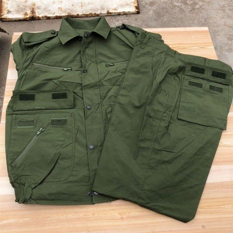 库存老款87夏季作训服军绿色带屁兜涤平工作服的确良布料劳保服