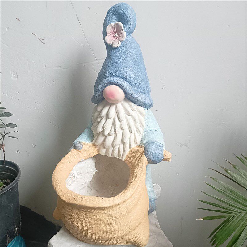 甘道夫摆件花盆地精手捧布袋阳台花园庭院装饰摆件工艺品可爱造景