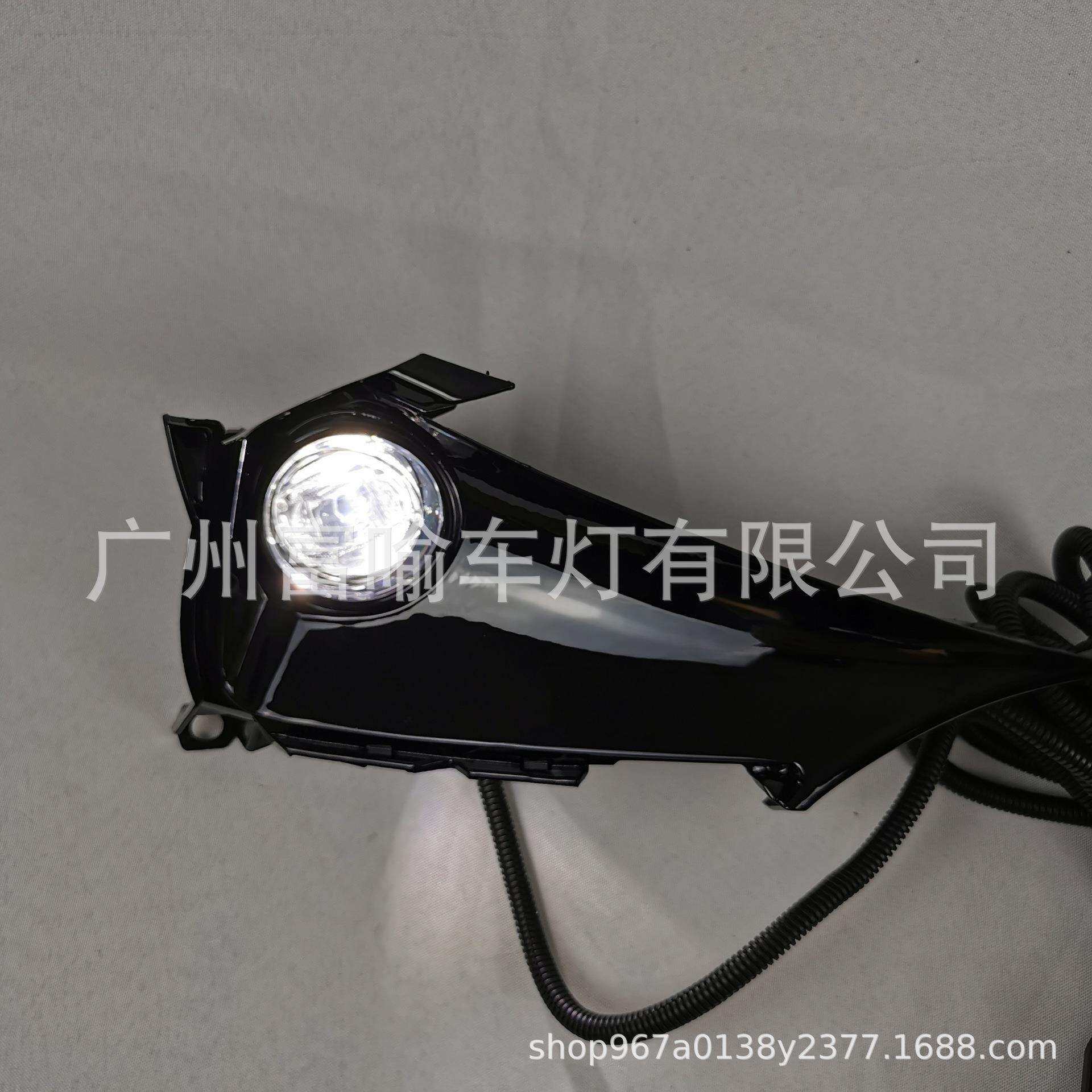 厂家直销2019款卡罗拉掀背版雾灯总成 两厢卡罗拉前雾灯总成