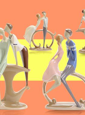 现代简约情人节情侣摆件婚庆工艺礼品创意家装电视柜装饰品