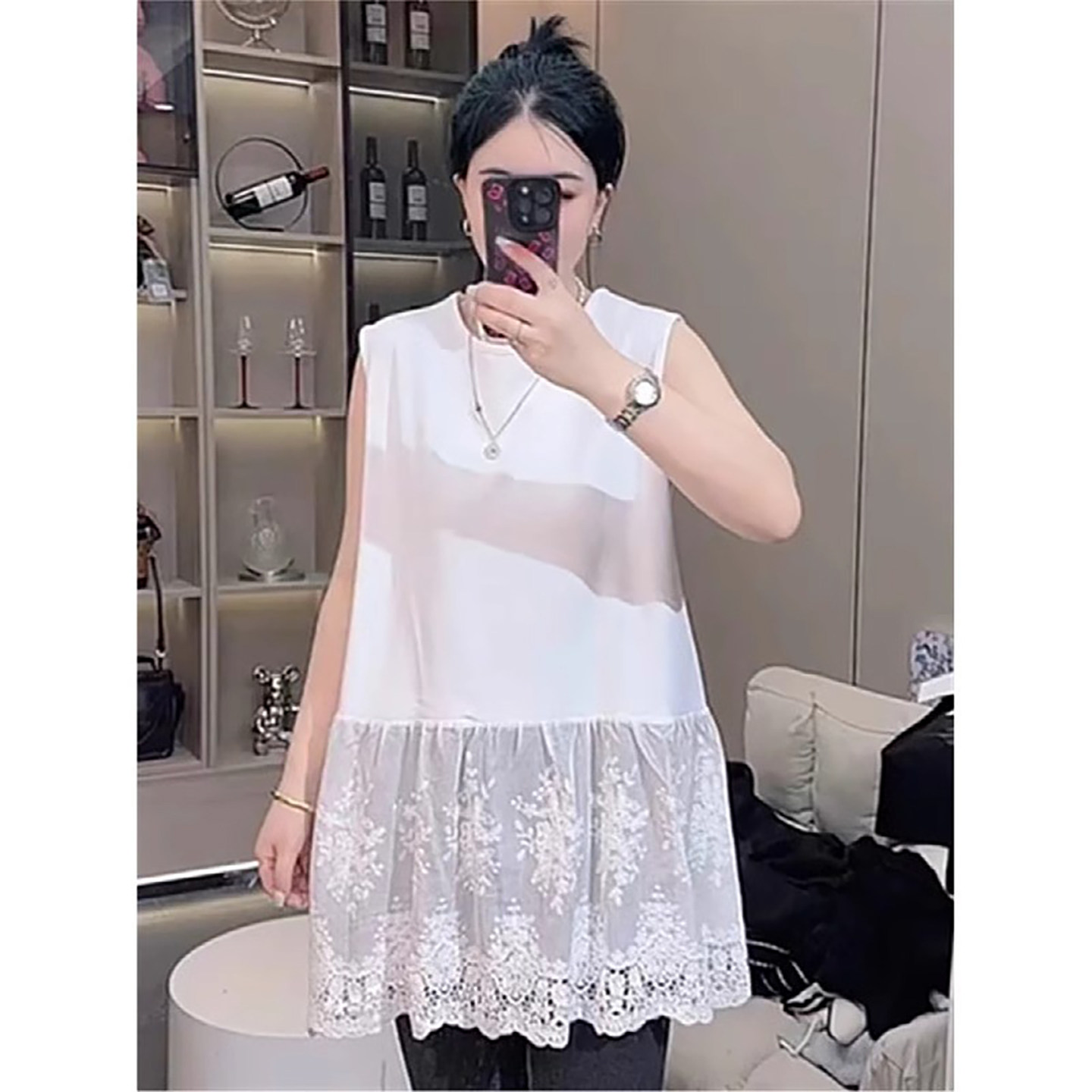 大码时尚洋气中长款蕾丝边打底背心女胖mm叠穿无袖打底衫屁帘下摆