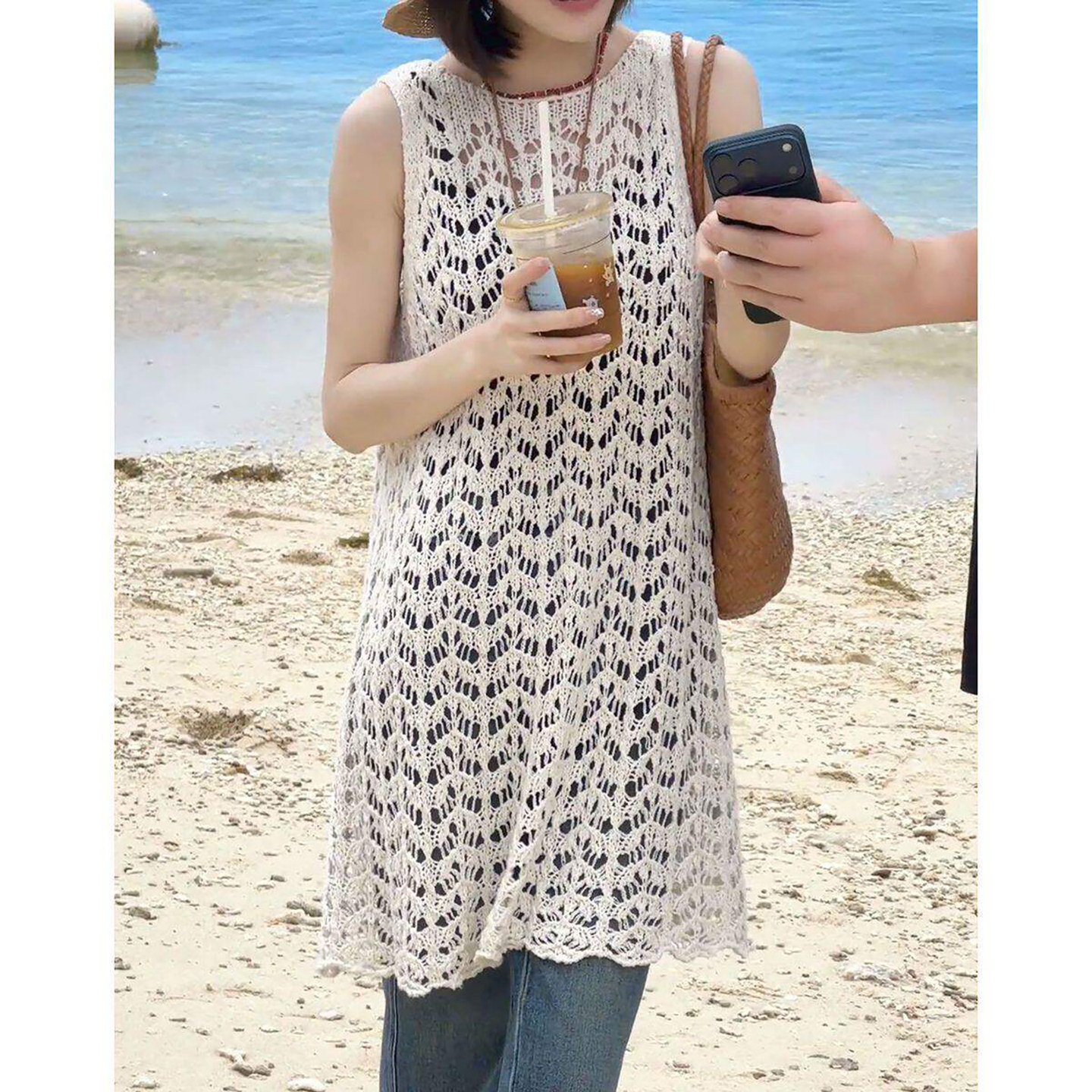 休闲松弛感2026早春新款镂空钩花针织背心裙显瘦无袖上衣连衣裙子