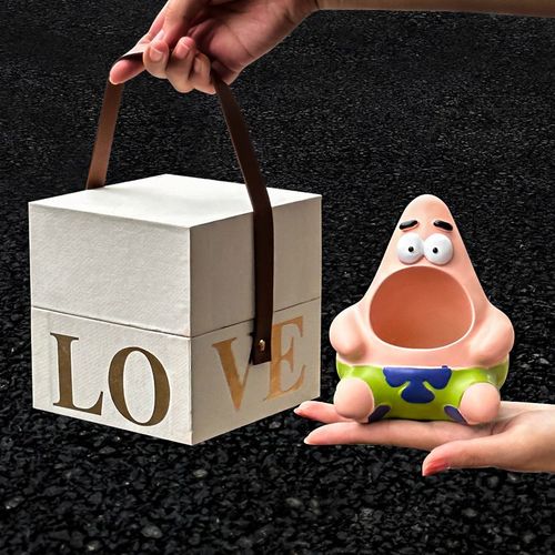 女生送闺蜜实用生日礼物可爱派大星笔筒学生治愈系桌面摆件收纳桶