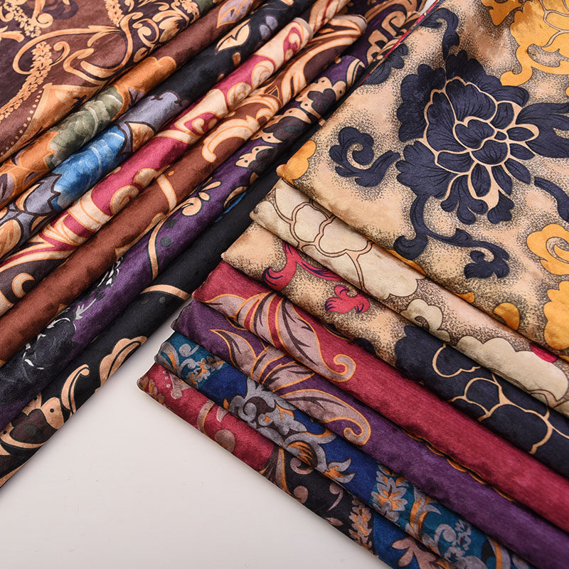 新款沙发布料绒布欧式加厚冰花绒印花金丝绒桌布软包背景面料批布