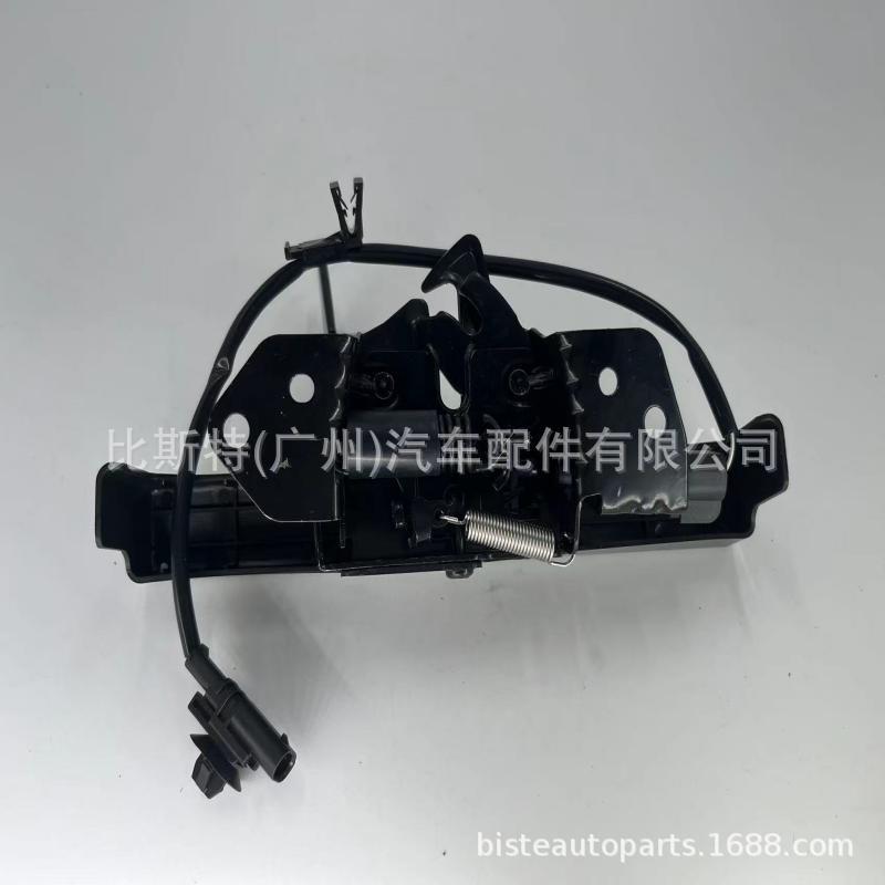 适用起亚 Forte 轿车 2.0L 1.6L 发动机罩锁闩 81130-M6000