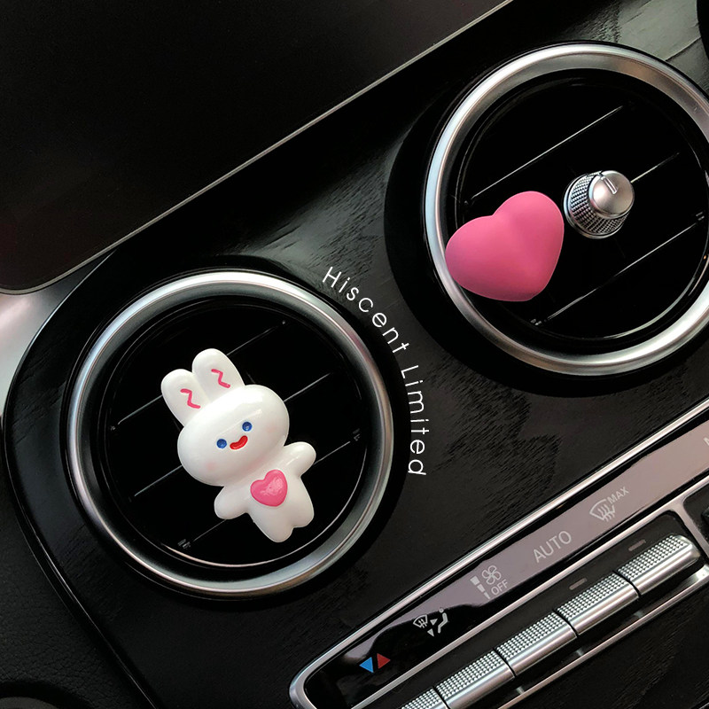 大头兔车载香薰可爱汽车出风口香水香氛解压女生装饰车内饰品摆件