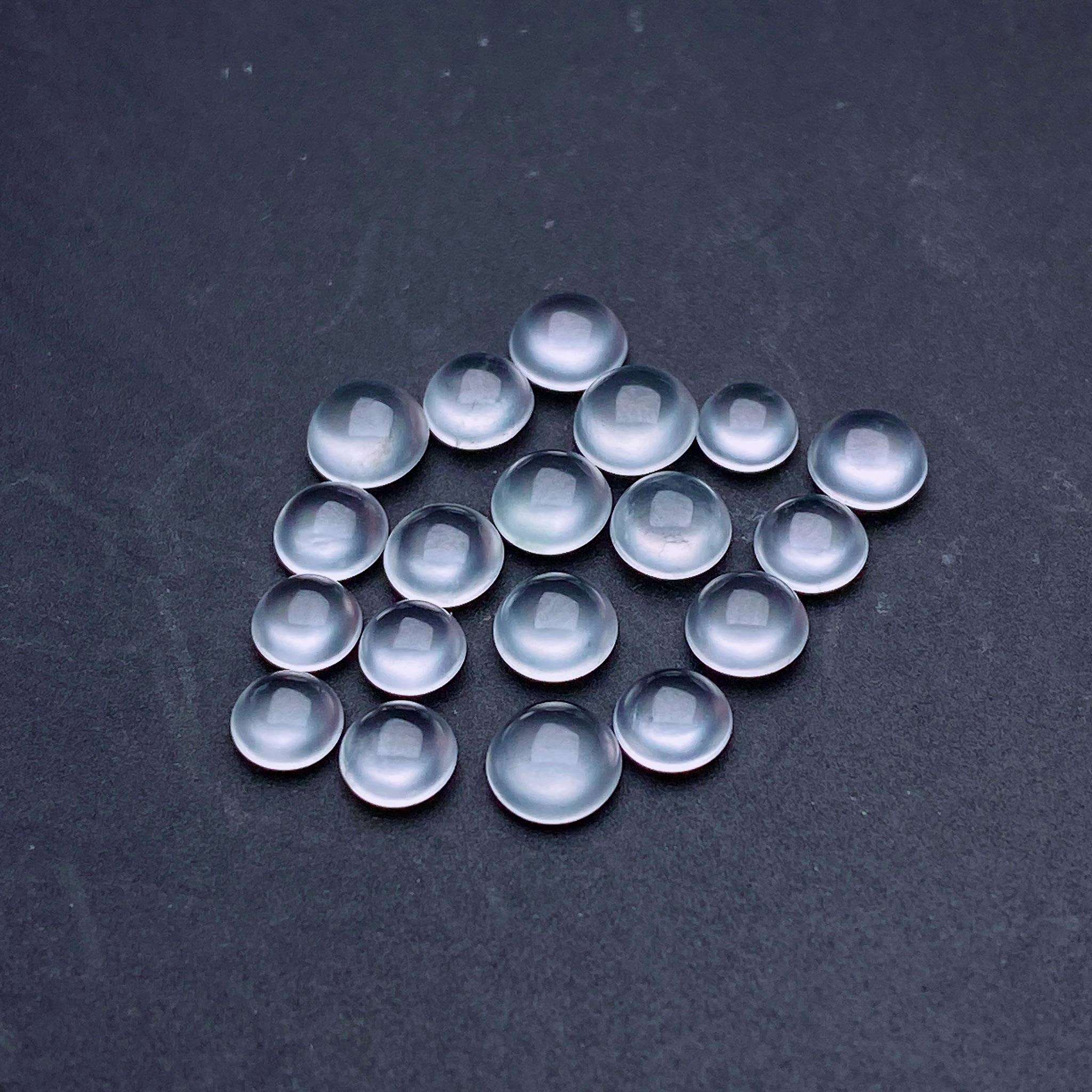 缅甸天然翡翠a货高冰种小蛋面一手裸石fxj尺寸:4.5-2.9mm