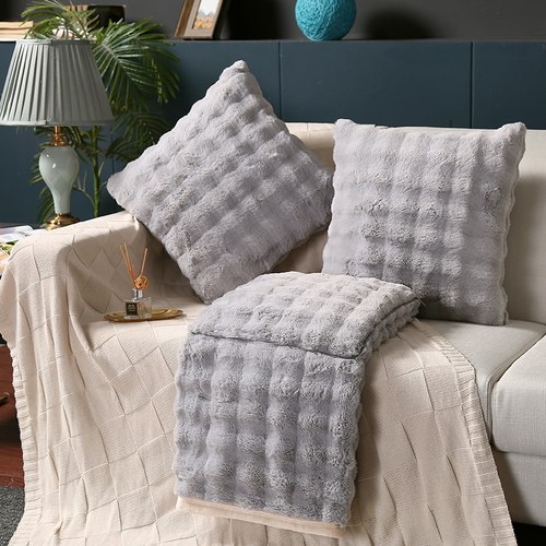 柔软加厚兔毛绒两用抱枕被毯子双面办公室汽车午休毯防静电靠枕被