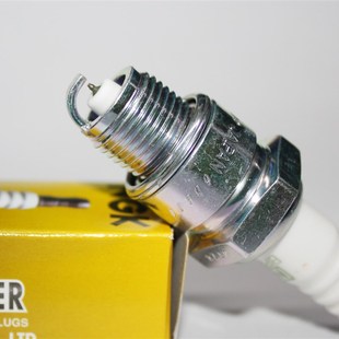 NGK铂金火花塞适用于两冲程DIO18期24期28期34期35期AG100摩托车