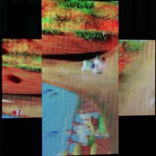 吉林抚松县某广场LED户外双立柱全彩屏P5标准箱体(美奥马哈)