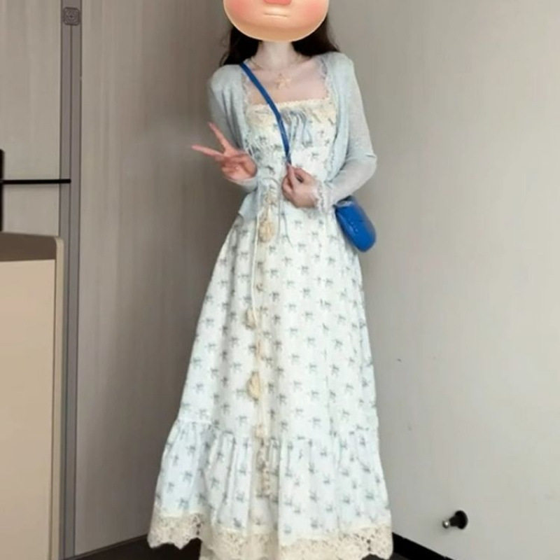 2026新款蓝色蕾丝吊带碎花连衣裙子女夏季高级感气质海边度假长裙