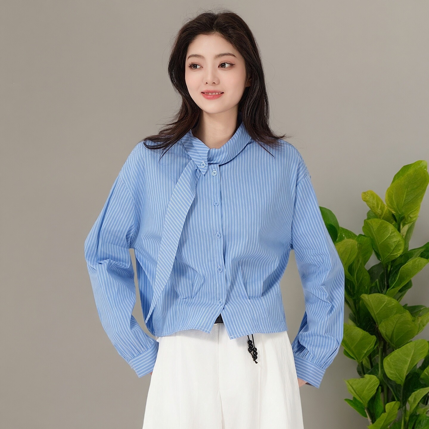 芭依璐设计感飘带竖条短款衬衫女高级感2026秋季新款显瘦气质衬衣