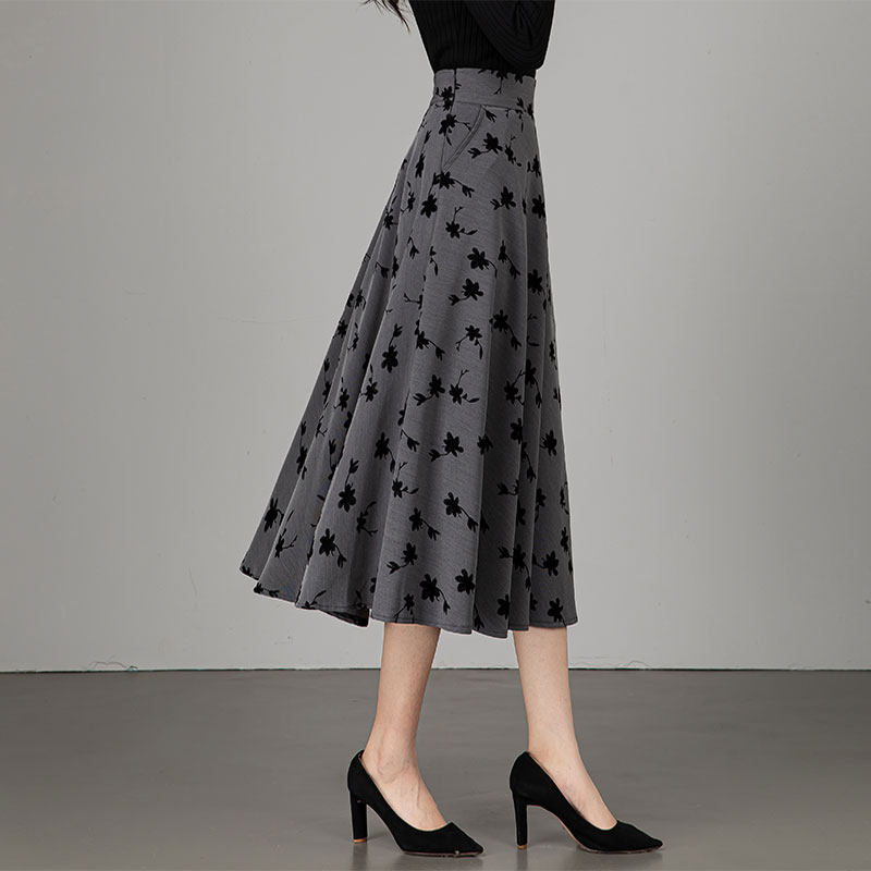 半身裙女2026春秋新款印花高腰中长款A字裙垂感大摆大码百褶伞裙