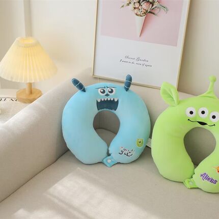 可爱卡通三眼毛怪颈枕刺绣颈椎枕U型枕护颈枕脖枕旅行飞机枕