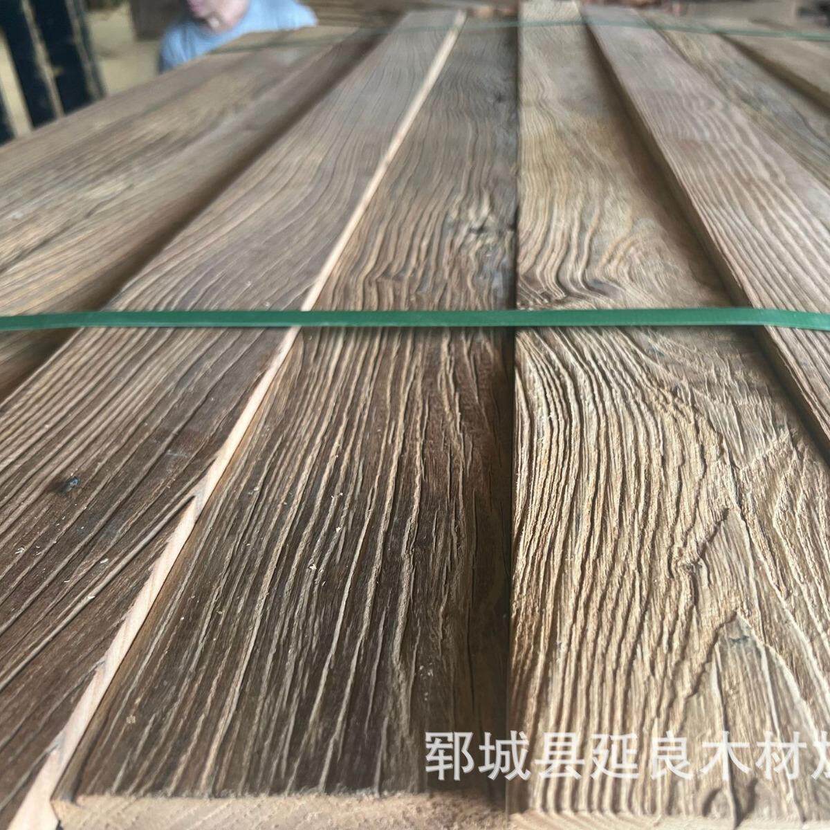 老榆木风化旧木装修板材民宿咖啡厅实木墙板超市货架货柜装修板材