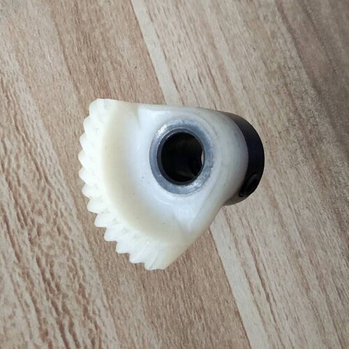 重机飞跃蝴蝶胜家用多功能电动缝纫机配件衣车旋梭摆壳梭床齿轮轴