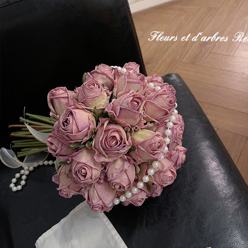 新娘手捧花玫瑰婚礼迎亲花束订婚领证仿真花卉手札绢花艺拍摄造景