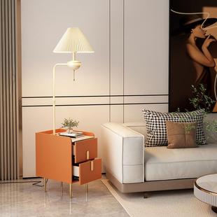 卧室床头柜一体台灯家用置物收纳储物柜客厅沙发旁氛围装 饰落地灯