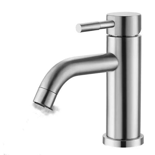 Matte Black Bathroom Basin Faucet Deck Mounted Short Hot and