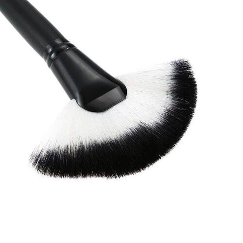 New Arrival Fan Shape Lar Makeup Brush Blush Powder Founda