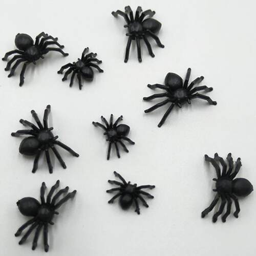 50pcs Halloween Decorative Spiders Small Black Plastic Fake