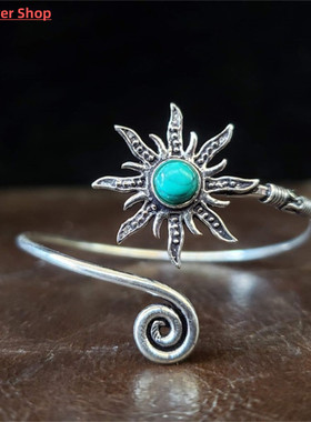 Turquoise Inlaid Light Scattering Sun Bracelet Swirl Shape T