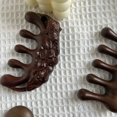 Sandalwood comb head meridians comb for men and women