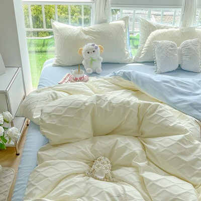 Small fresh washed cotton four piece set bed sheets, duvet