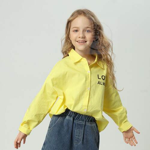。Spring girls shirts  middle school girls long sleeved sh