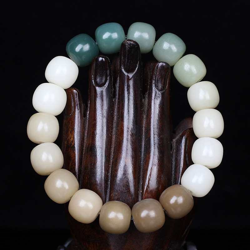 Carbon Roasted Gradient White Jade Bodhi Green Ice Penetrati - 实物图