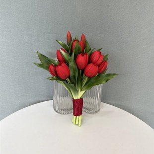 中式 秀禾婚纱摄影道具影楼拍照喜庆婚礼红色郁金香仿真新娘手捧花