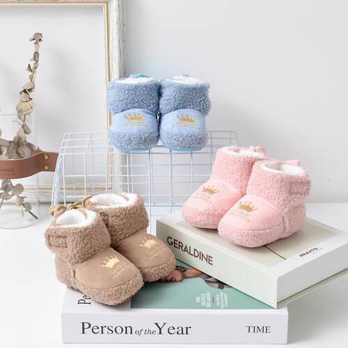 Winter 6-12 months male and female treasure newborn soft bot