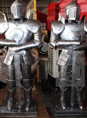 。Vintage iron armor man decoration warrior armor Knight mod