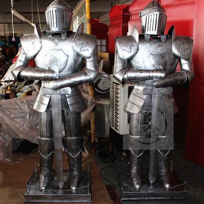 。Vintage iron armor man decoration warrior armor Knight mod