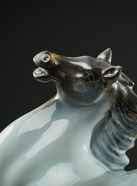 陶瓷手工艺品摆件动物马装饰品客厅博古架办公室桌面摆设节日送礼