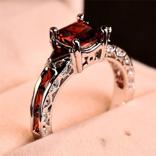 Fashion Elegant Women Silver Color Princess Square Cut Red S