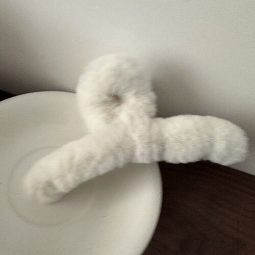 Large Winter Wired Plush Hair Clips Furry Scrunchies Back He