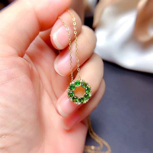 Ring-shaped personality simulation emerald tourmaline full d