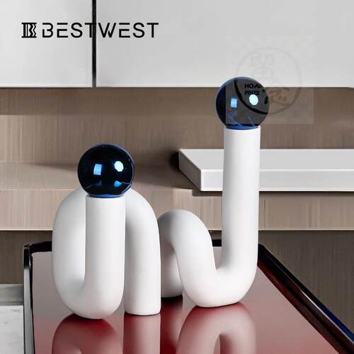 。Modern simple curved resin metal ball ornaments soft decor