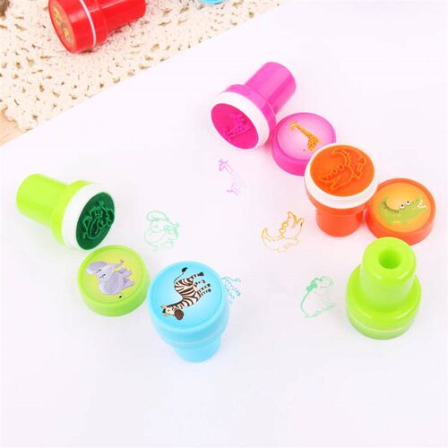 16pcs Self-ink Cartoon Rubber Stamps Toy Kids Event Supplies