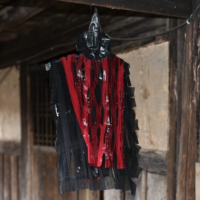 Halloween dress up as a voice activated skeleton ghost吊鬼