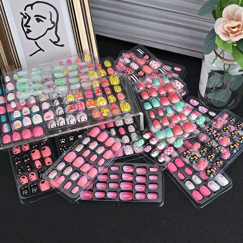 24pcs/box Candy Kids False Nail Cartoon Full Cover Press On