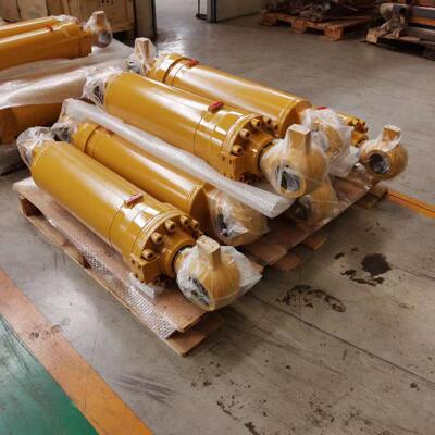 挖掘机配件PC2000-8铲斗油缸总成（正铲）707-E1-01880