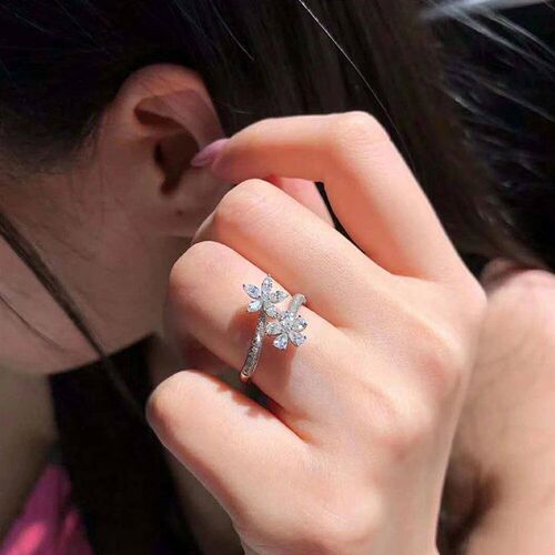Huitan Temperament Sweet Flower Finger Rings for Lady Luxury