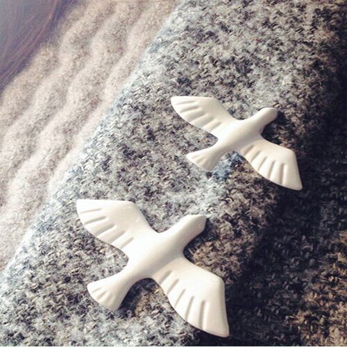 Korean Style Literary White Dove Retro Metal Peace Dove Broo
